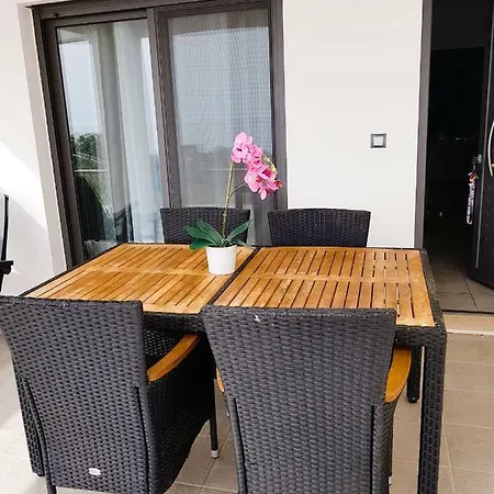 Chiara * 利迈纳里亚