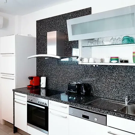 Chiara 利迈纳里亚